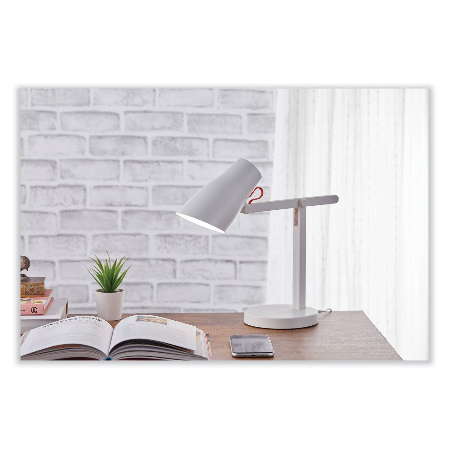 bostitch-r-office-led-desk-lamp-with-qi-wireless-charging-17-5-high-white-base-bosled2101_4