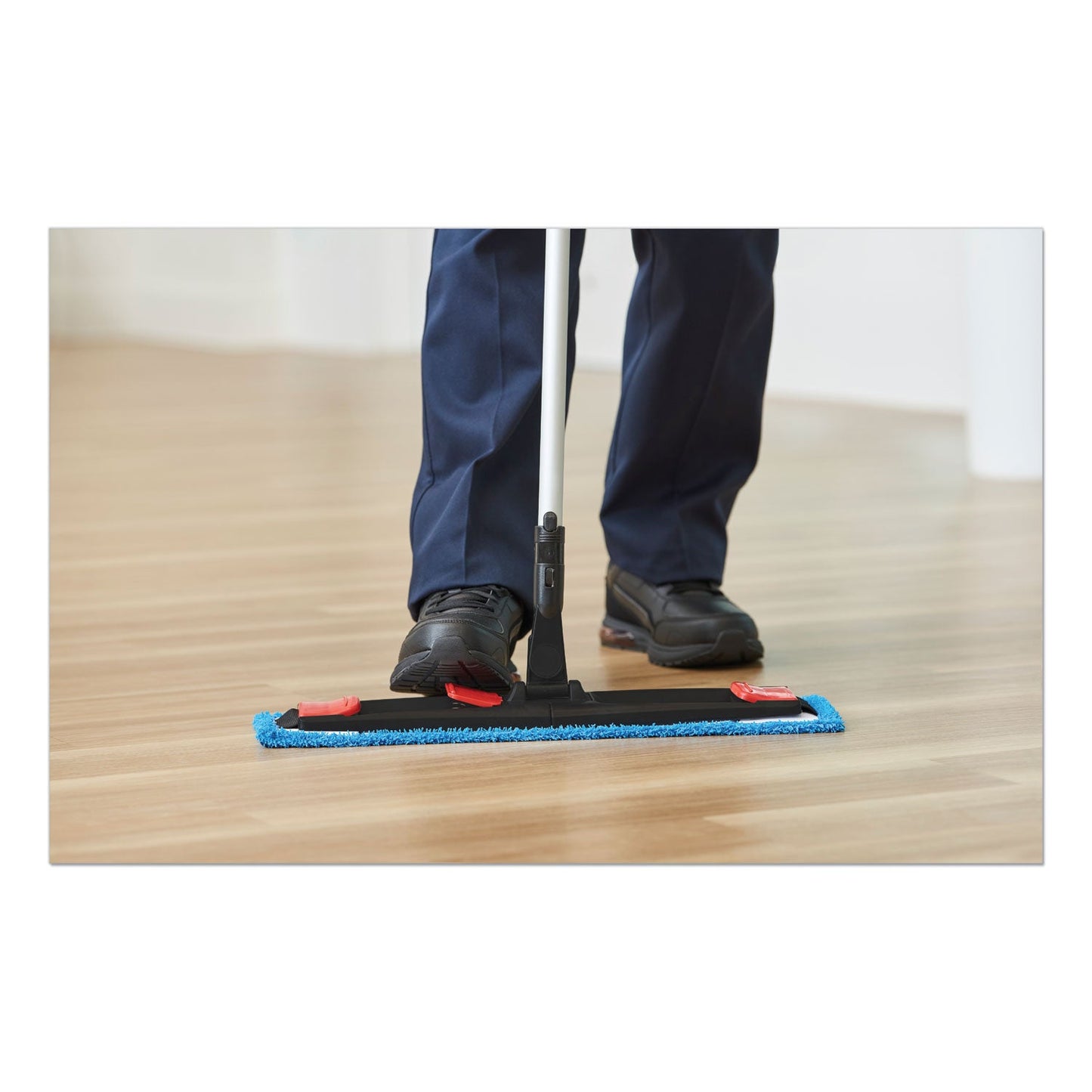 rubbermaid-disposable-microfiber-pad-num-rcp2134282_4