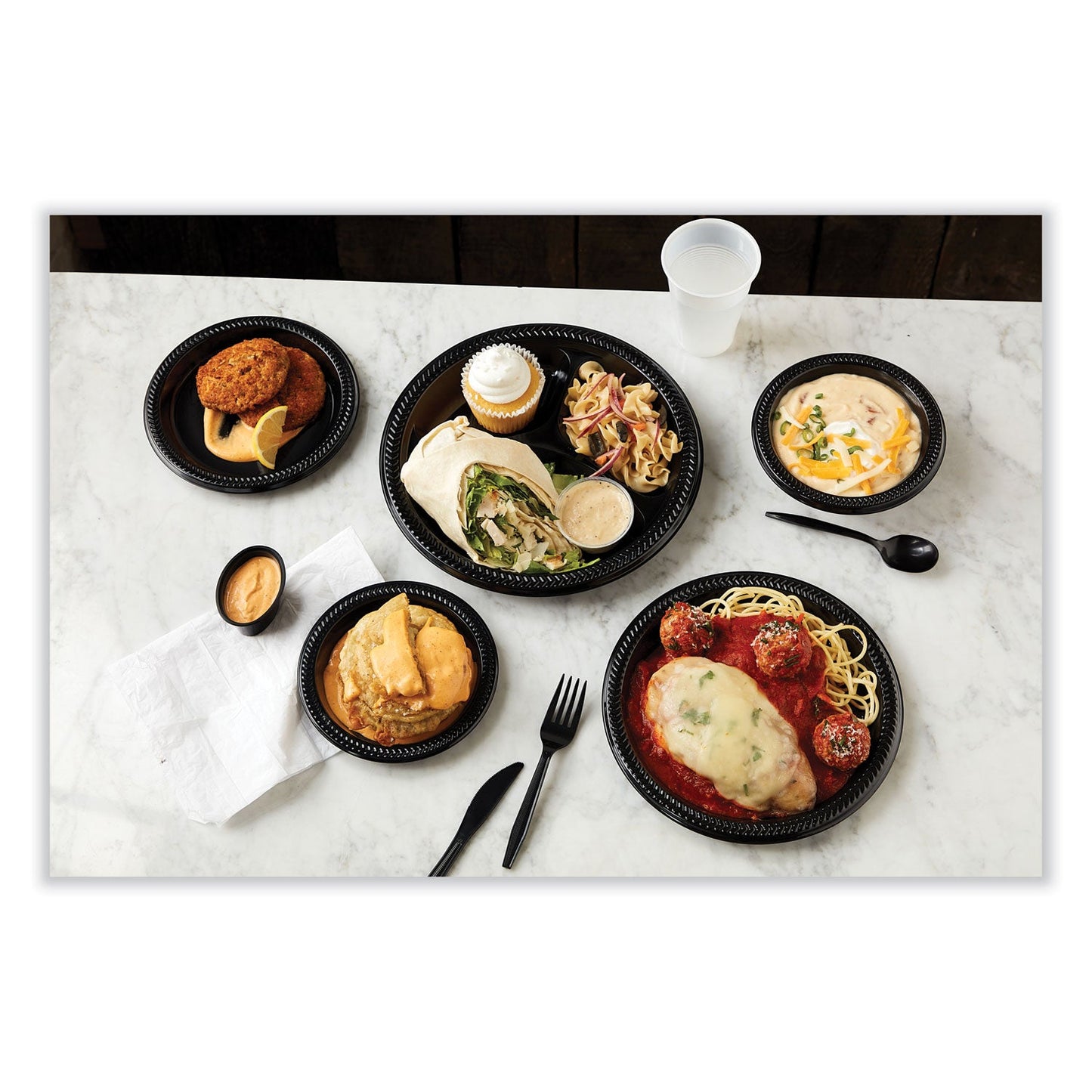 pactiv-6-plastic-plate-num-ymi6e_4