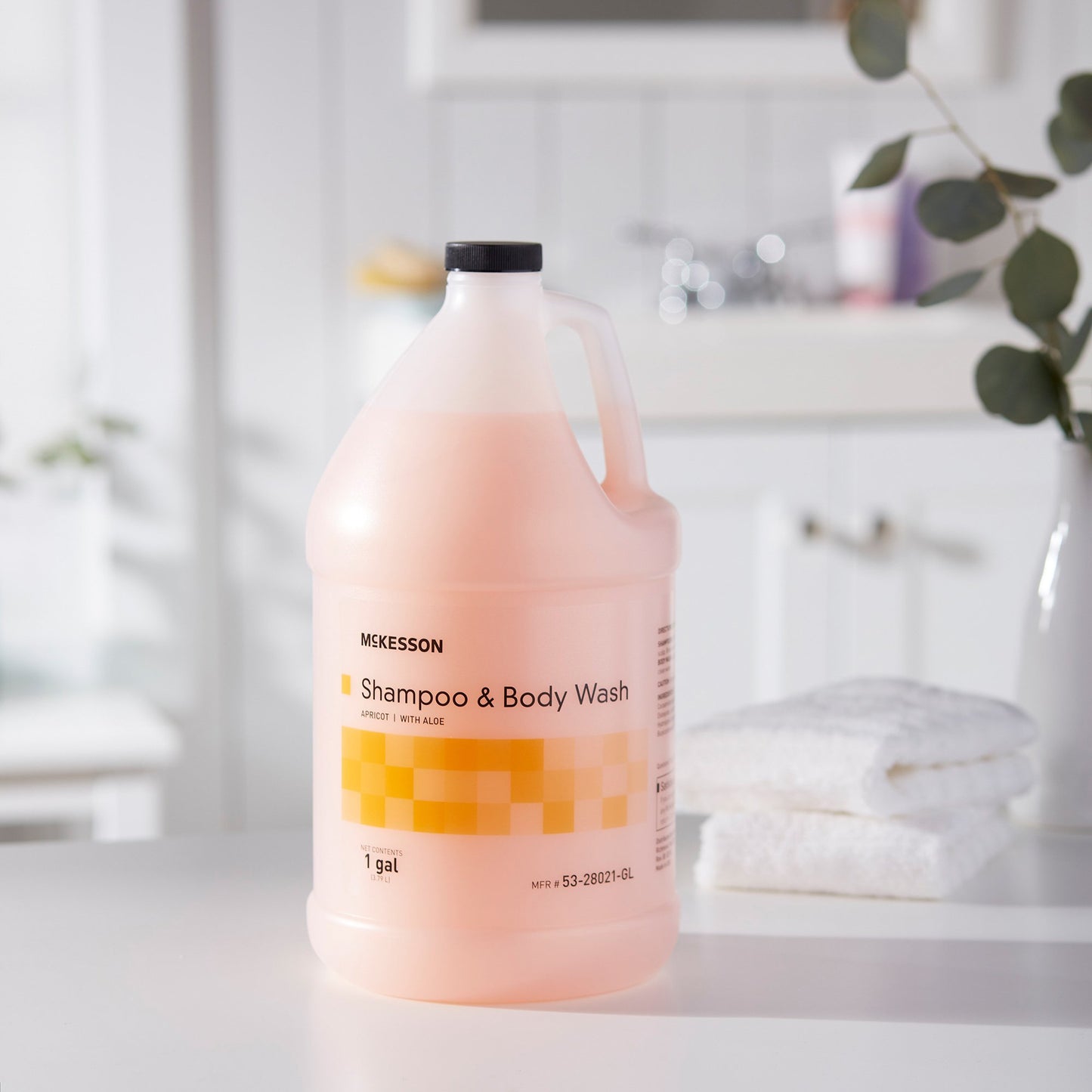 McKesson Shampoo and Body Wash 1 gal. Jug Apricot Scent (877030_CS)