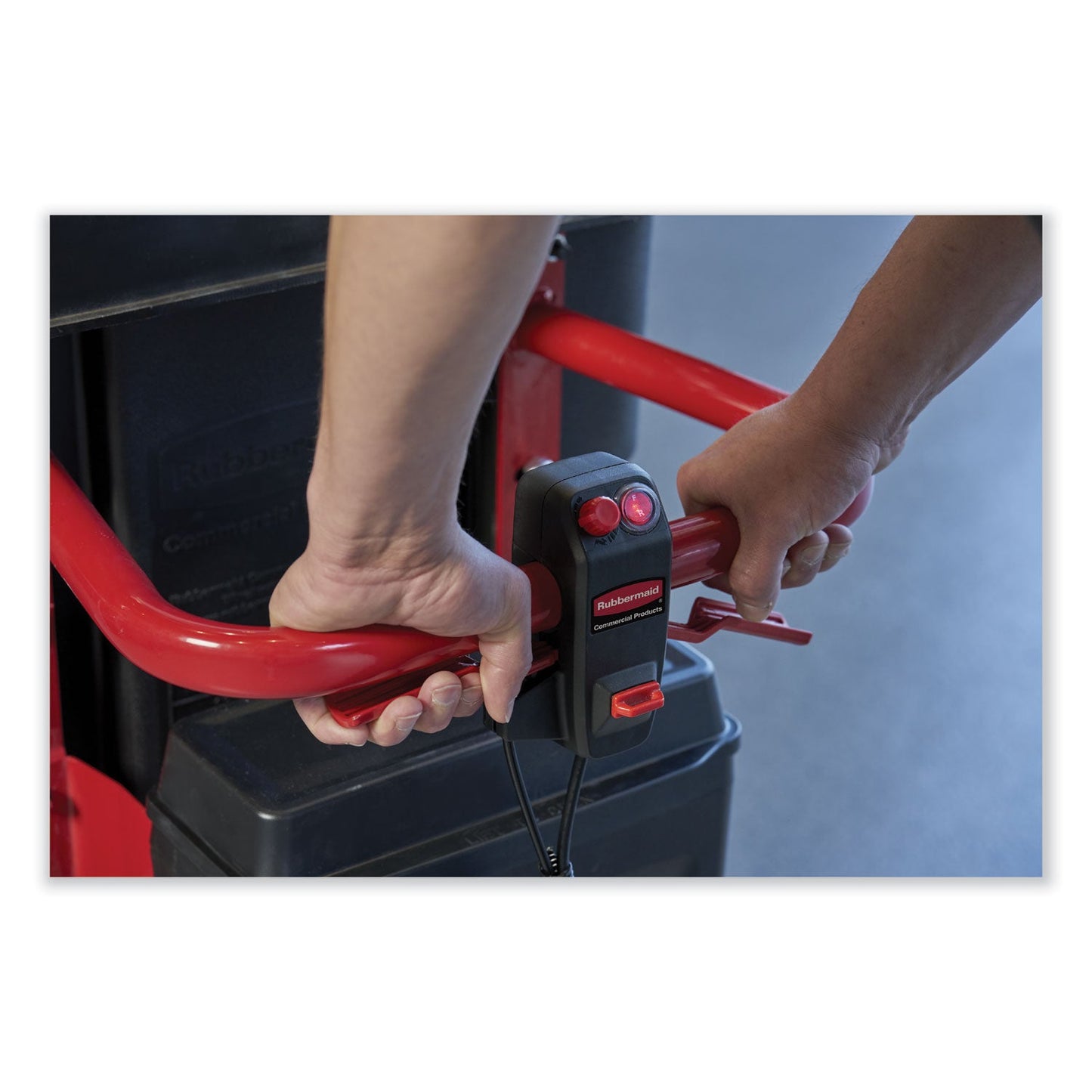 rubbermaid-motorized-roto-tilt-truck-num-rcp2173662_5