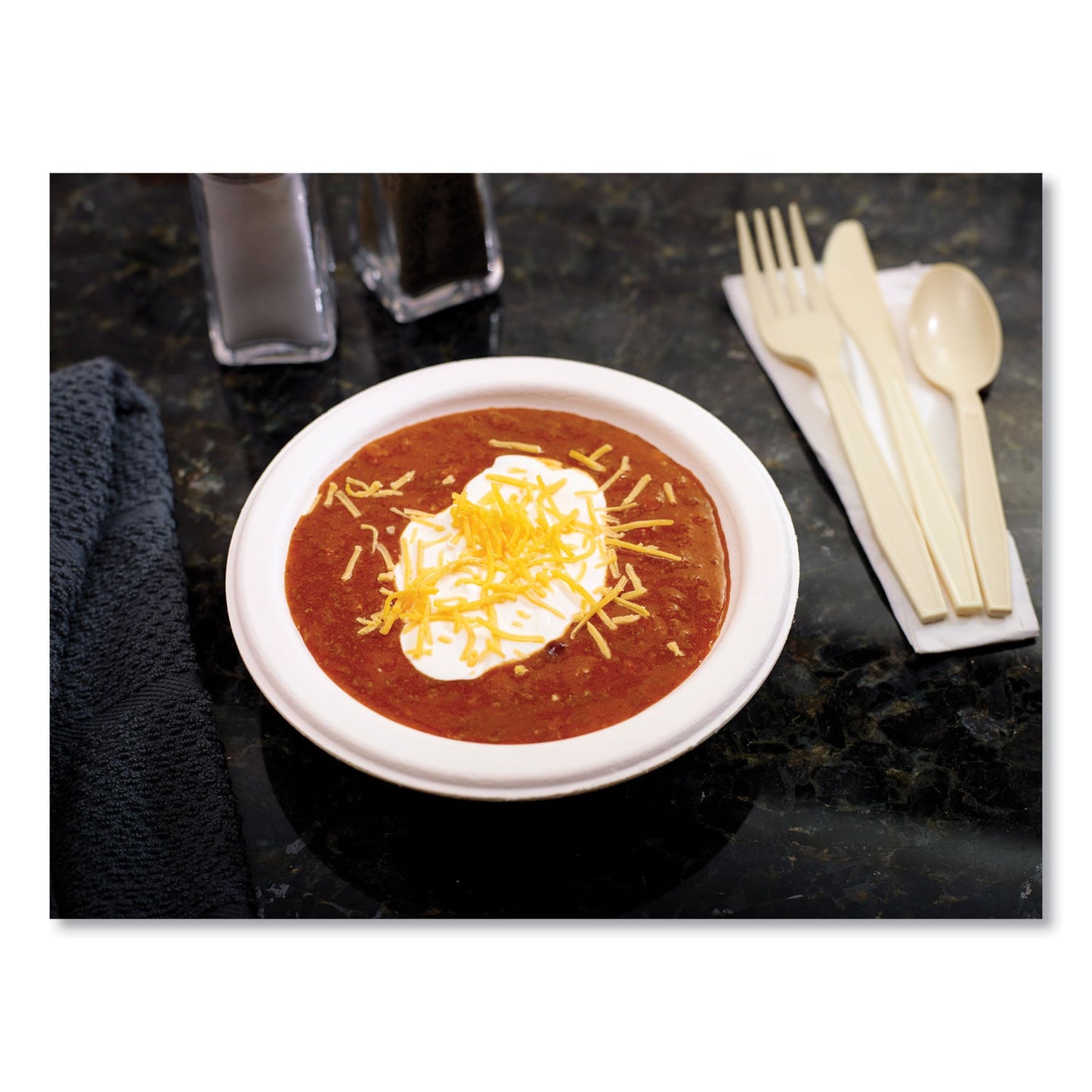 pactiv-earthchoice-pfas-free-compostable-dinnerware-num-pctmc50012pfree_4