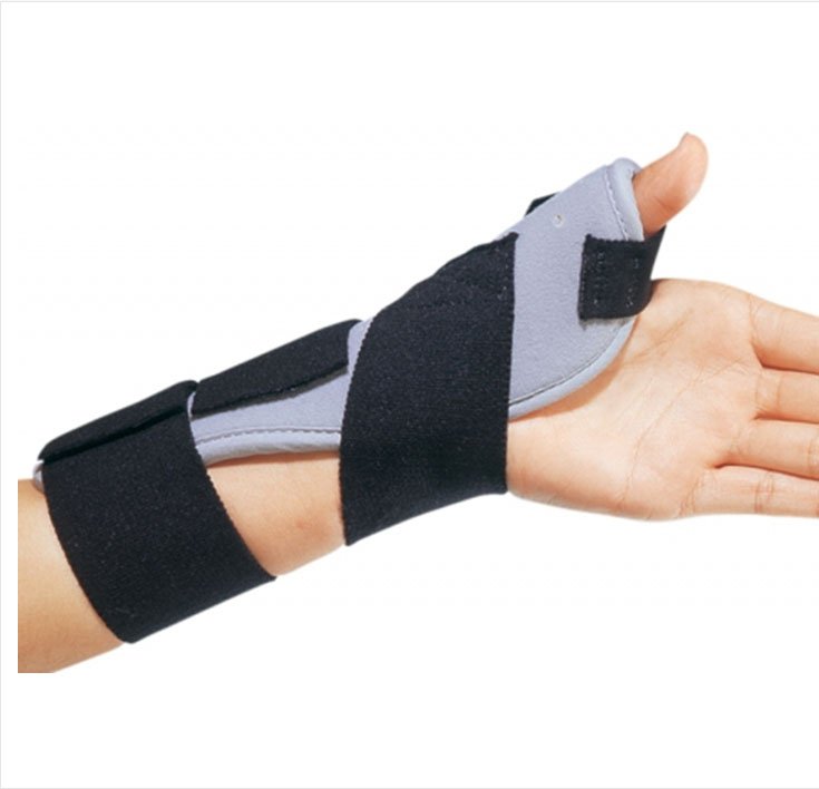 ThumbSPICA™ Thumb Splint One Size Fits Most Hook and Loop Closure Left Hand Black / Blue (412020_EA)