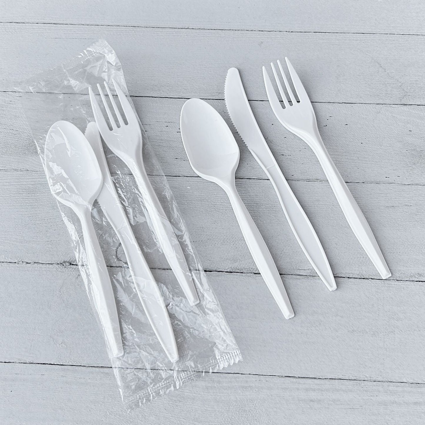boardwalk-r-three-piece-cutlery-kit-fork-knife-teaspoon-polypropylene-250-carton-white-bwk3combokitpp_3