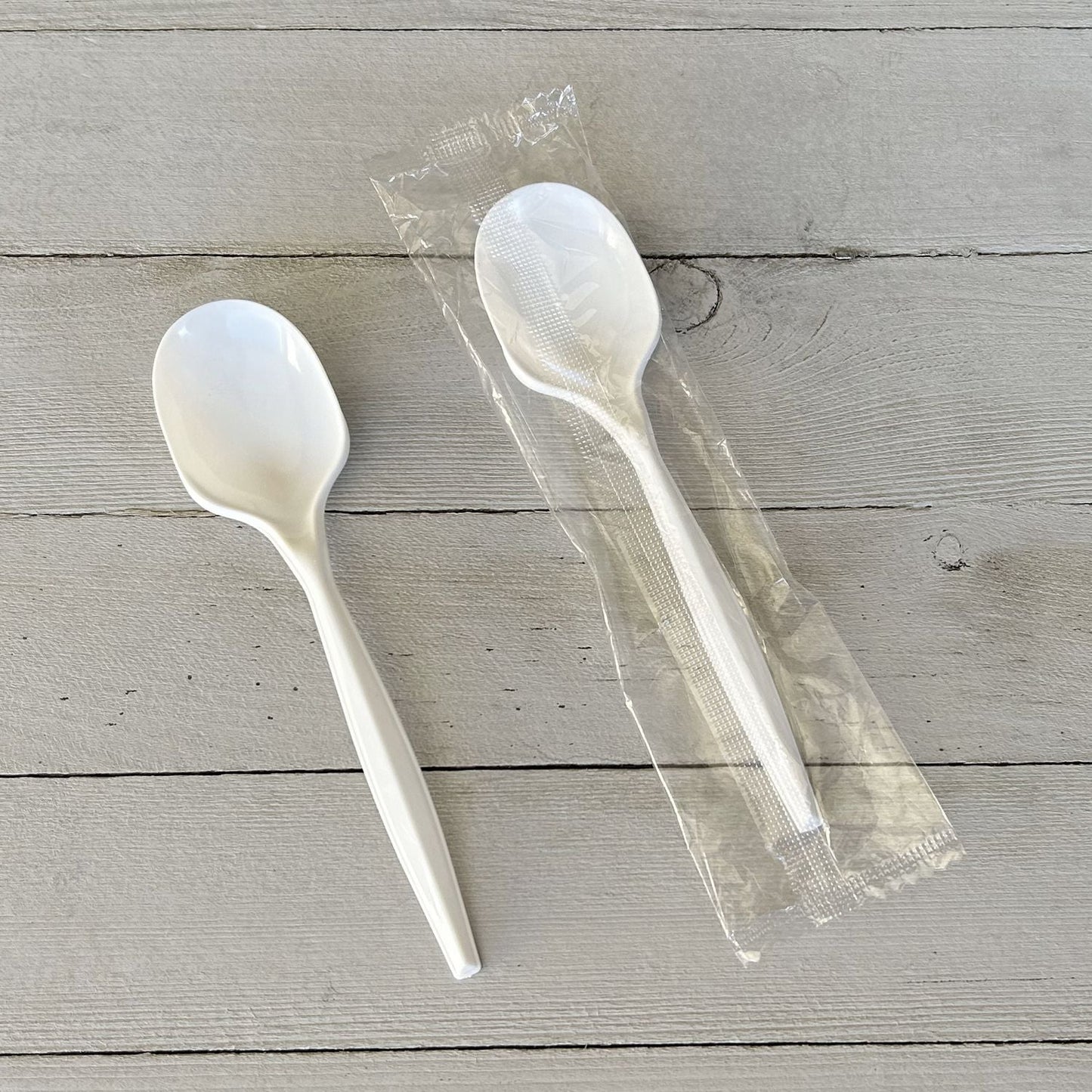 boardwalk-r-mediumweight-wrapped-polypropylene-cutlery-soup-spoon-1-000-carton-white-bwksoupmwppiw_3