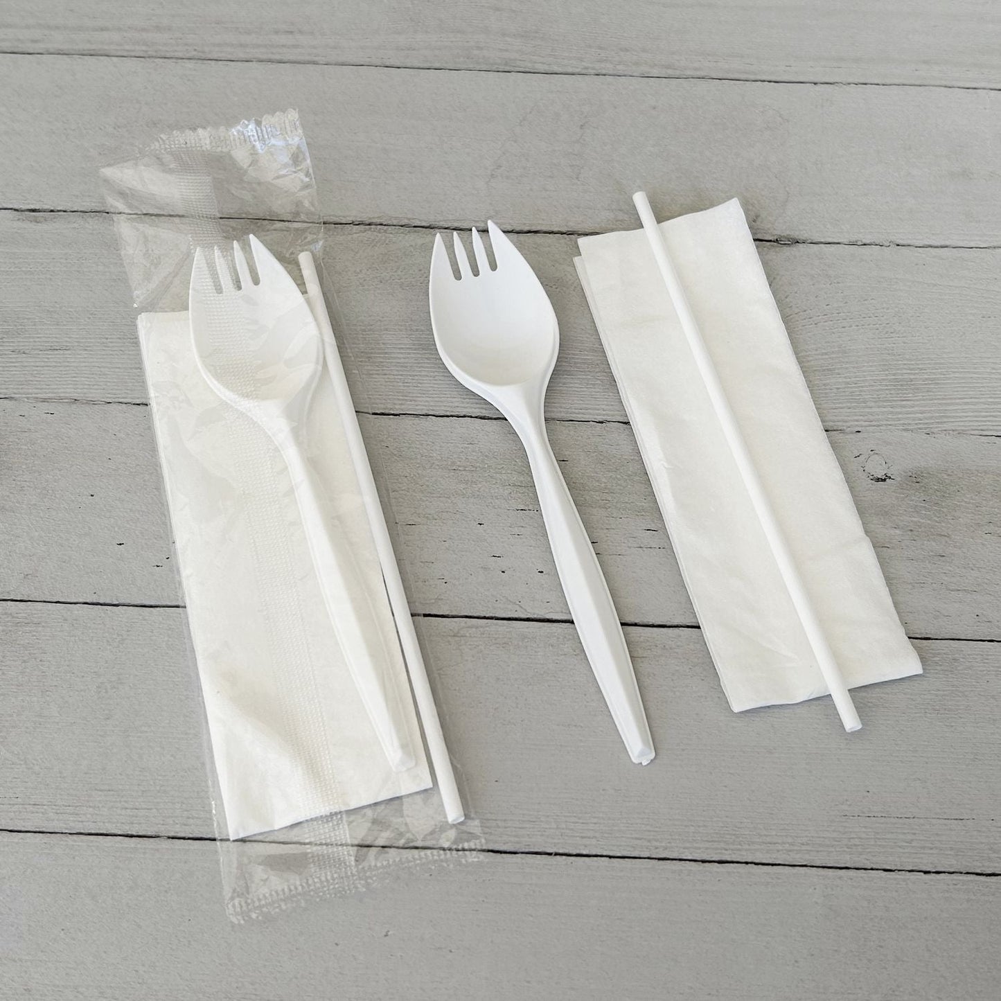 boardwalk-school-cutlery-kit-napkin-spork-straw-white-1-000-carton-bwkschoolkitpp_4