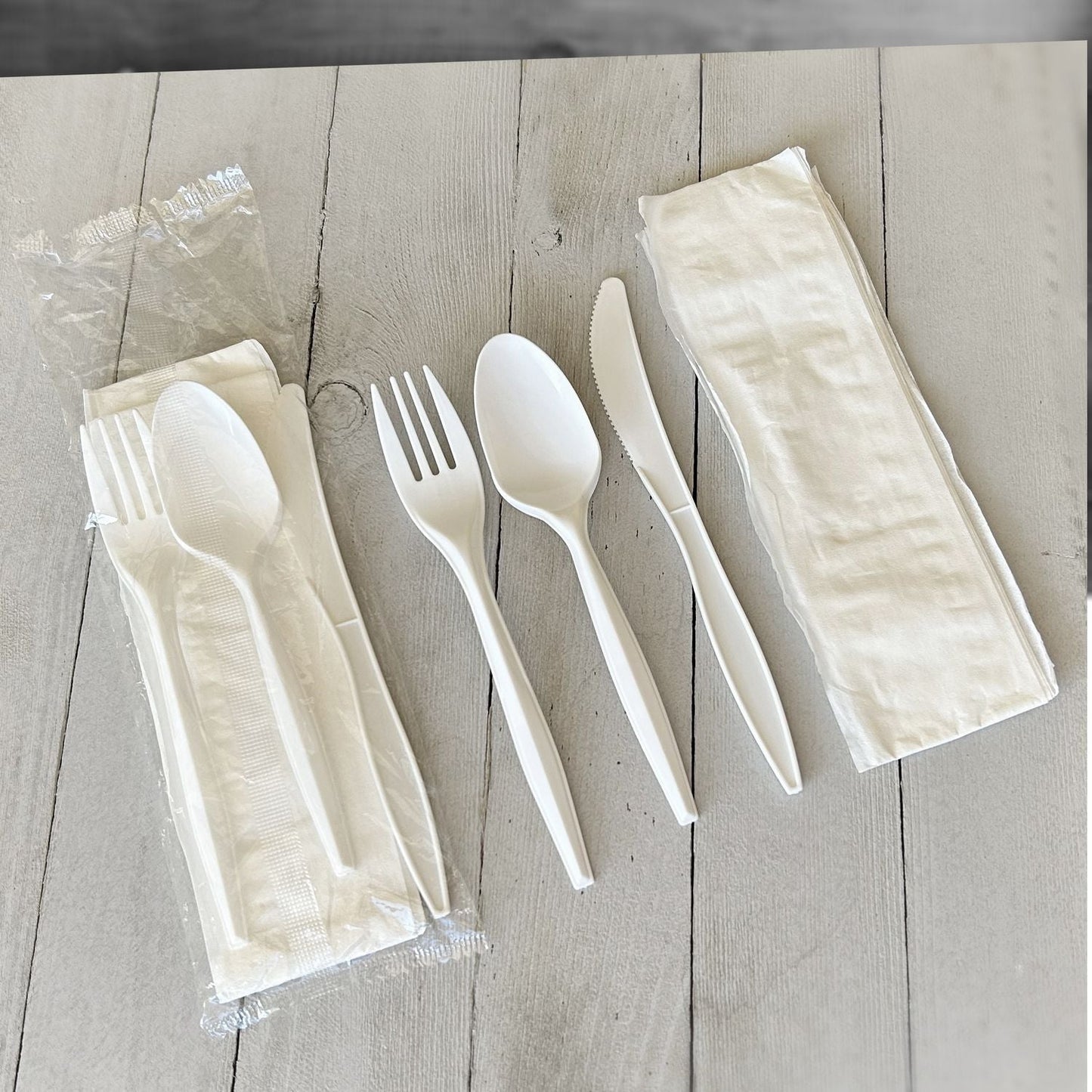 boardwalk-r-four-piece-cutlery-kit-fork-knife-napkin-teaspoon-mediumweight-white-250-carton-bwk4combokitpp_5