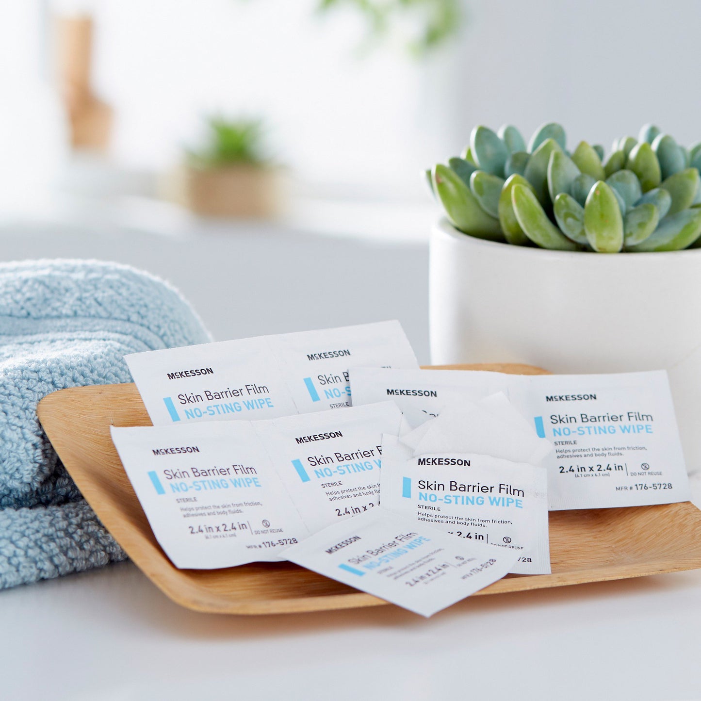 McKesson No Sting Skin Barrier Wipe 75 to 100% Strength Hexamethyldisiloxane Individual Packet Sterile (1088820_CS)