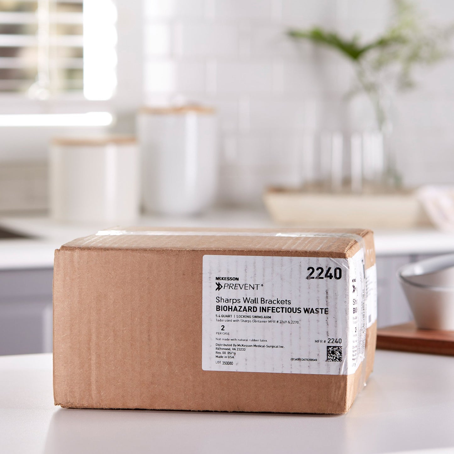 McKesson Prevent® Sharps Container Bracket Plastic Wall Mount Locking (1011864_CS)