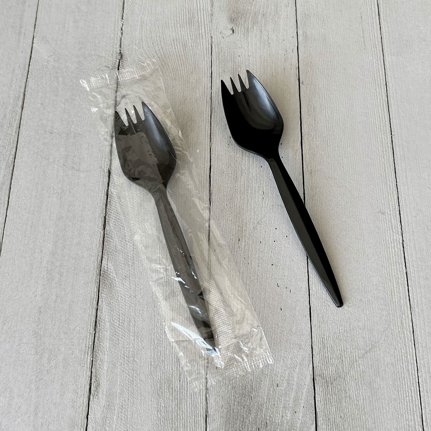 Boardwalk Mediumweight Wrapped Polypropylene Cutlery, Spork, Black, 1,000/Carton (BWKSPORKBLPPIW)
