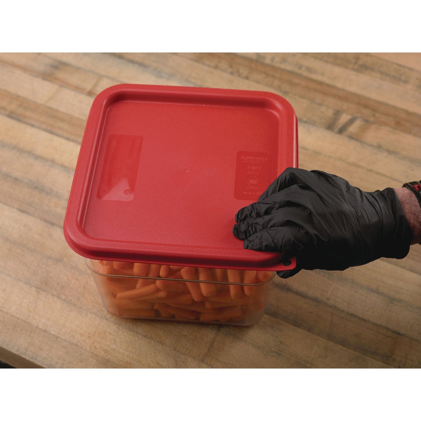 Carlisle Squares Food Storage Container Lid, 9 x 9 x 0.63, Red, Plastic (CFS1197105)