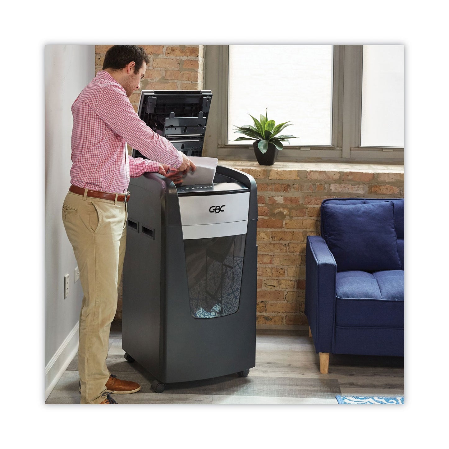 GBC AutoFeed+ 600X Super Cross-Cut Office Shredder, 600 Auto/15 Manual Sheet Capacity (GBCWSM1757510)