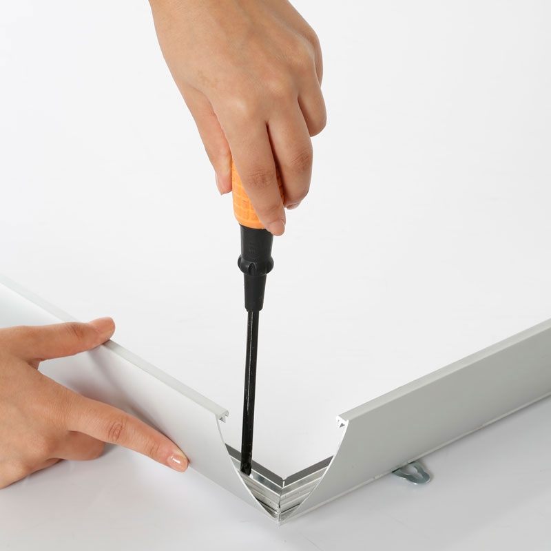 portable-1-77-snap-frame-poster-size-40x60silver-with-white-backing-and-pet-cover-ucn455np46x2000_1