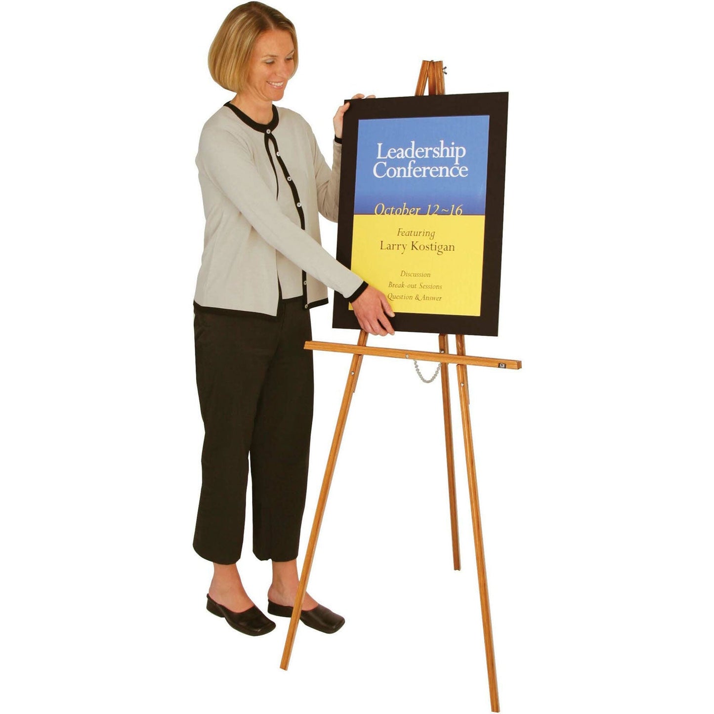 Quartet Lightweight Tripod Floor Easel, 64" High, Natural Oak (QRT41E)