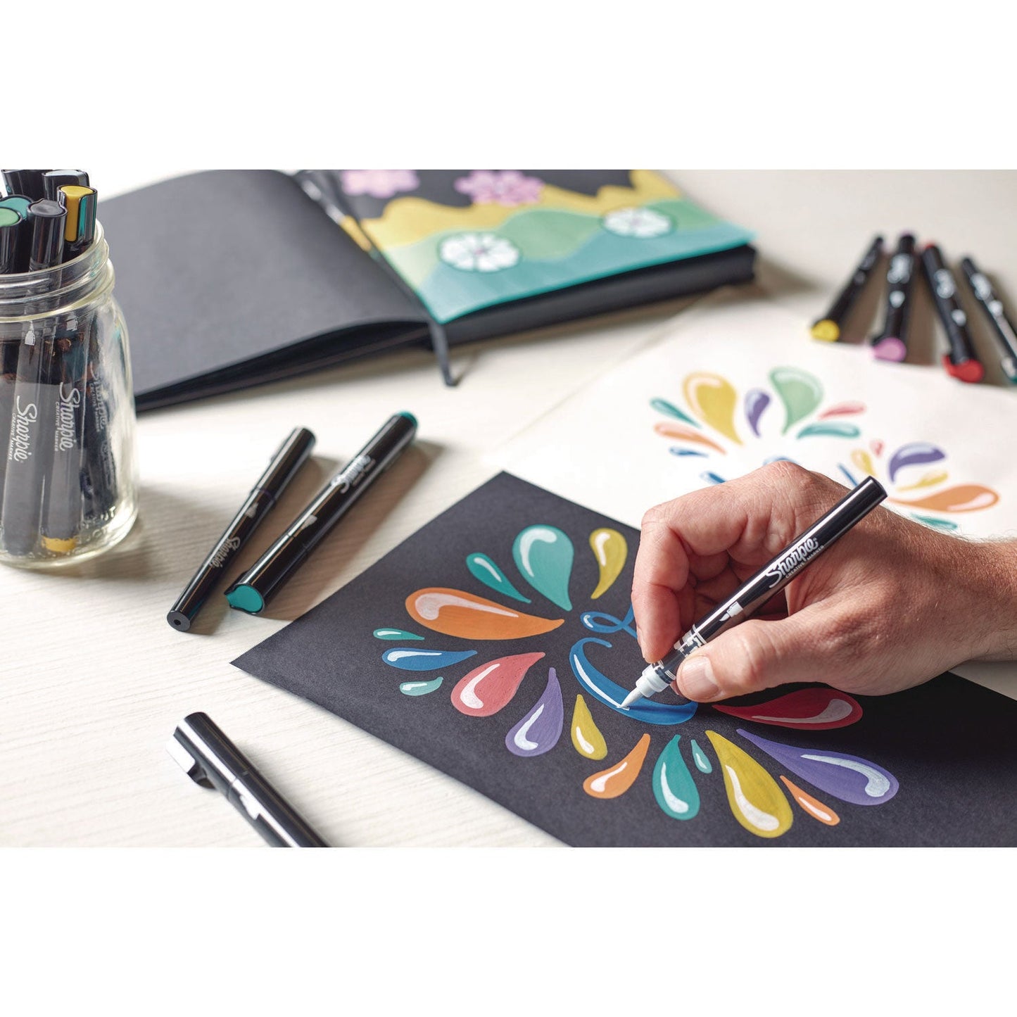 sharpie-creative-markers-num-san2196907_4