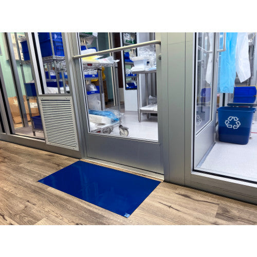High-Tech Conversions Tacky Traxx® Cleanroom Sticky Mats, Blue, 24"x36", 30 Sheets/Mat, 4 Mats/Case (HOSTT-2436-34B)