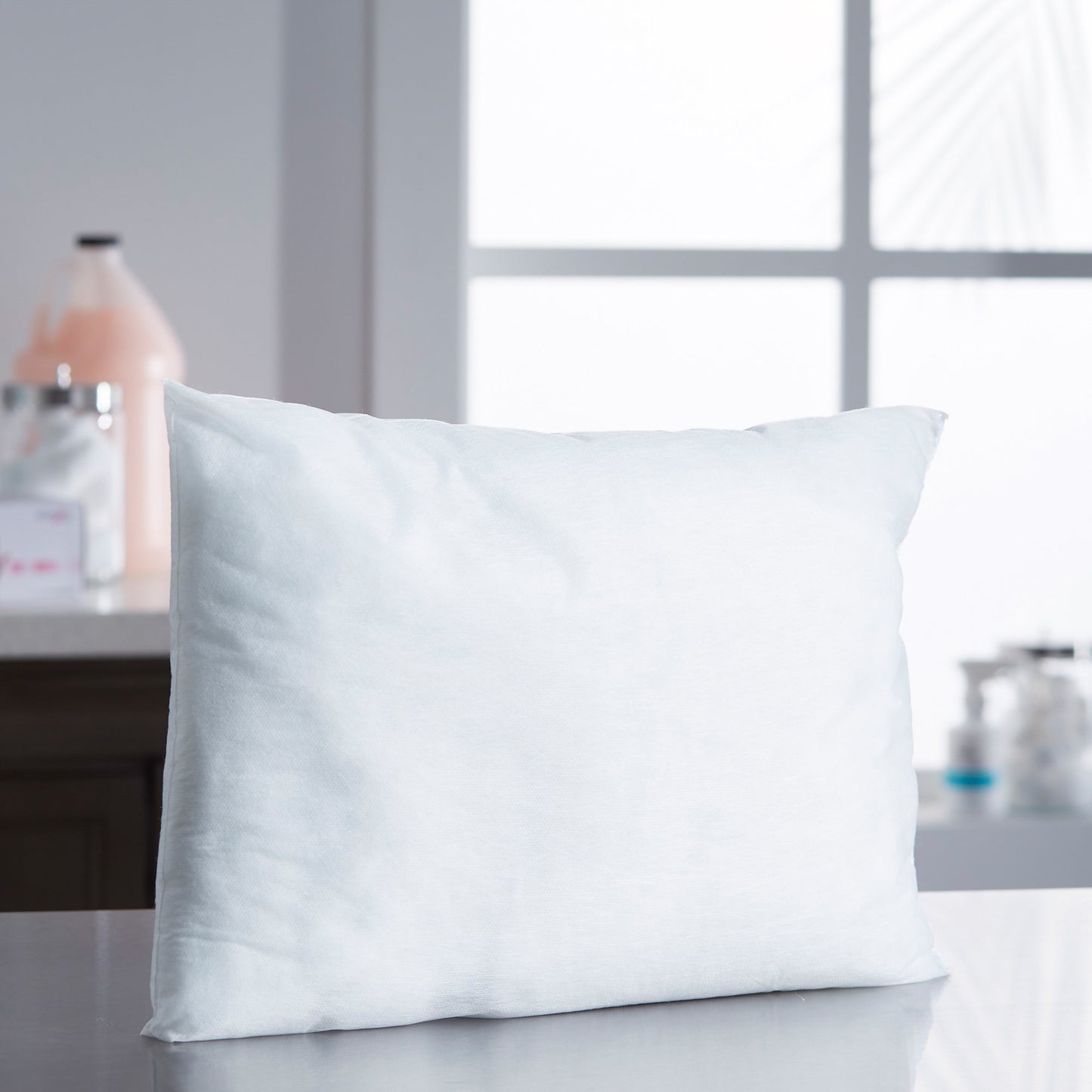McKesson Bed Pillow 12 X 17 Inch White Single Patient Use (939597_CS)