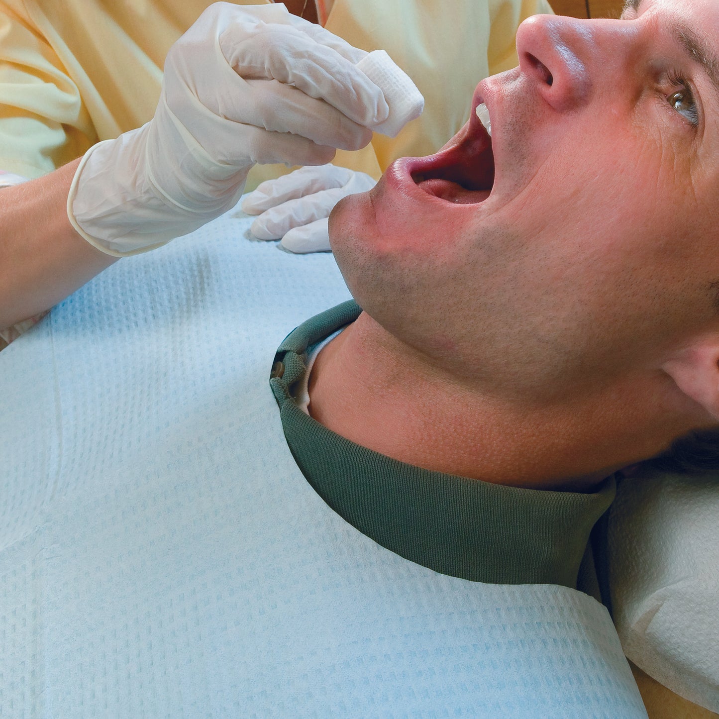 Tidi® Dental Bib 29 X 42 Inch Blue (303338_CS)