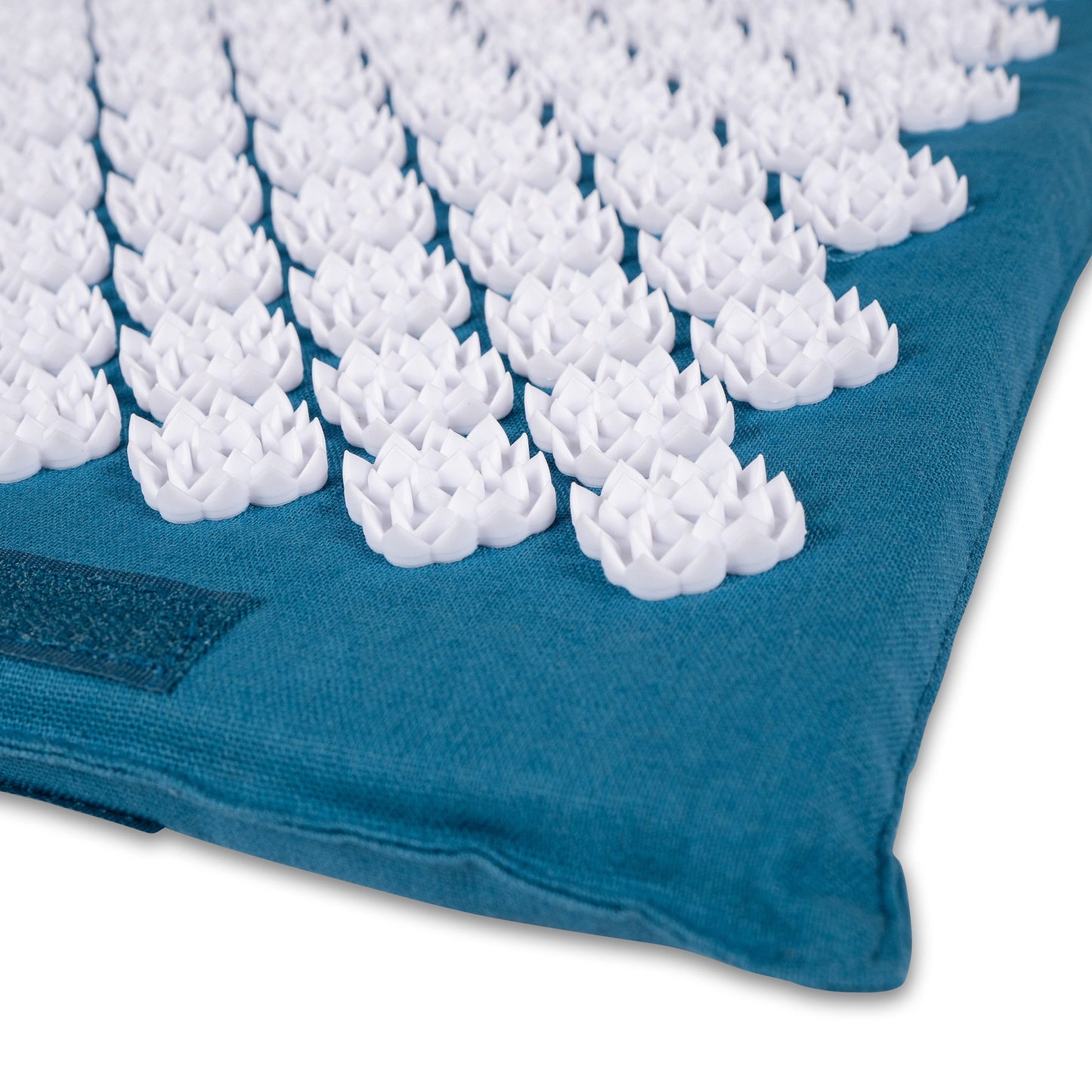 Kanjo Acupressure Foot Mat Sapphire / White Cotton-Linen Fabric / Memory Foam / Plastic 14 X 16 Inch (1236437_EA)