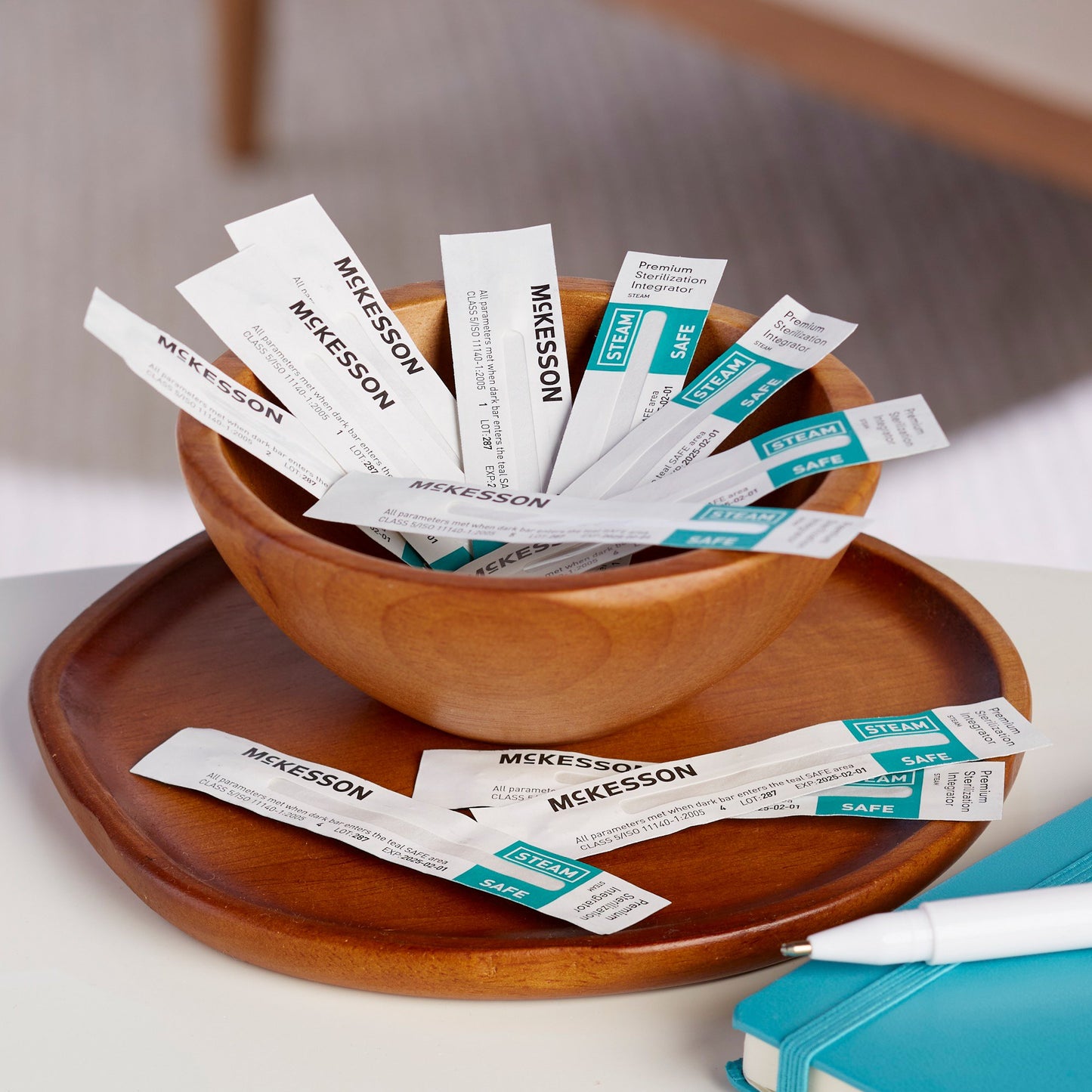 McKesson Sterilization Chemical Integrator Strip Steam 4 Inch Length (524537_CS)