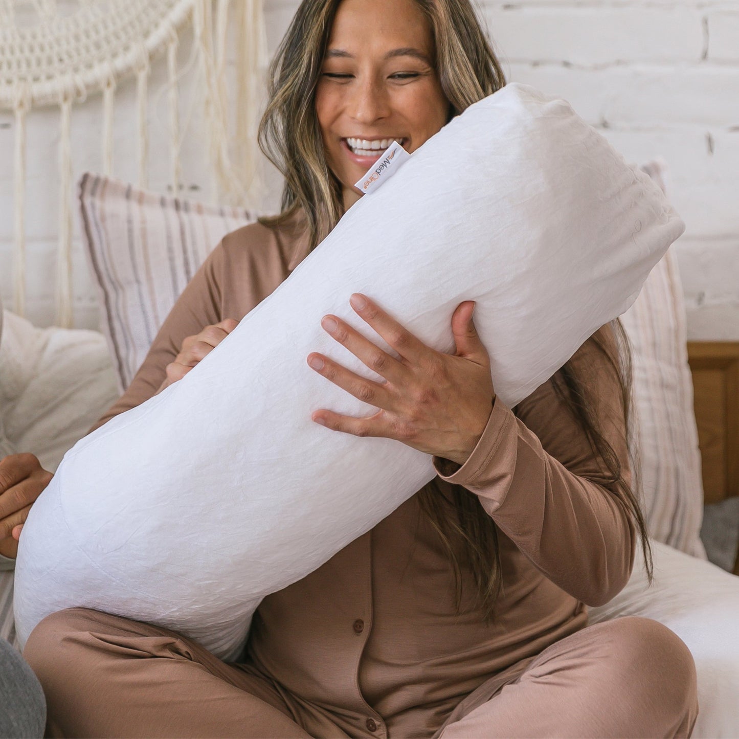 MedCline® Body Pillow Positioner 18 W X 45 L X 5 H Inch White (1217717_EA)