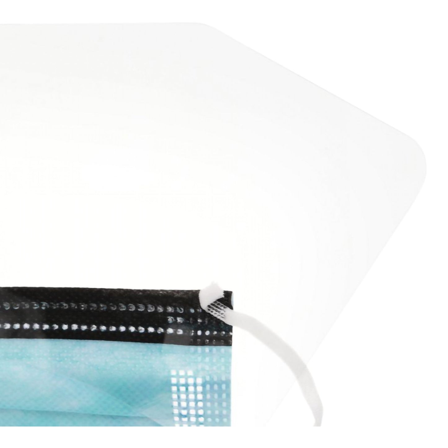 Cardinal Health™ Procedure Mask with Eye Shield Anti-fog Foam ASTM Level 3 Earloops One Size Fits Most (296230_CS)