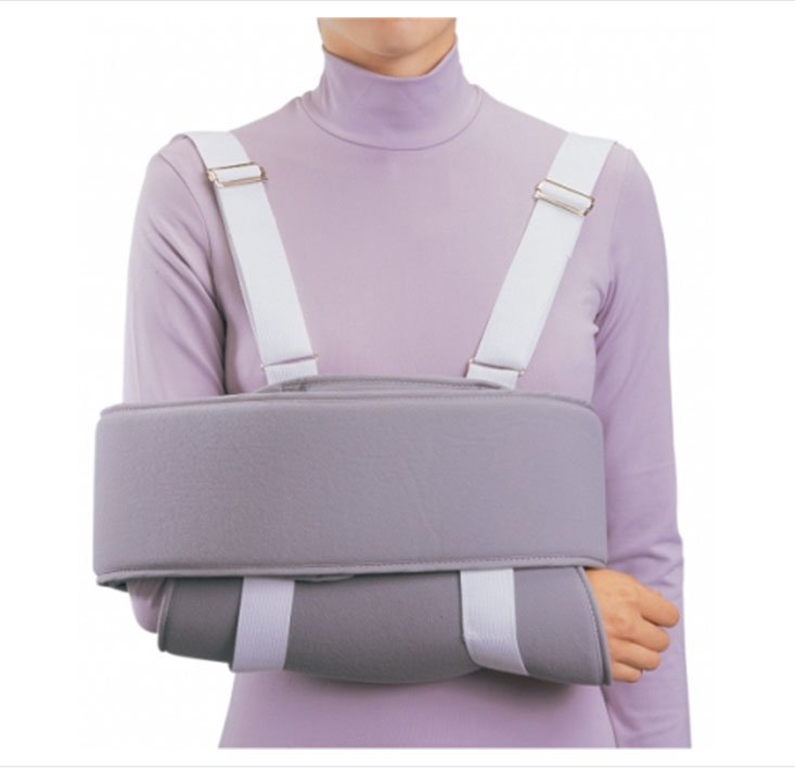 PROCARE® Deluxe Sling and Swathe Shoulder Immobilizer One Size Fits Most Foam Buckle Closure Left or Right Arm (251588_EA)