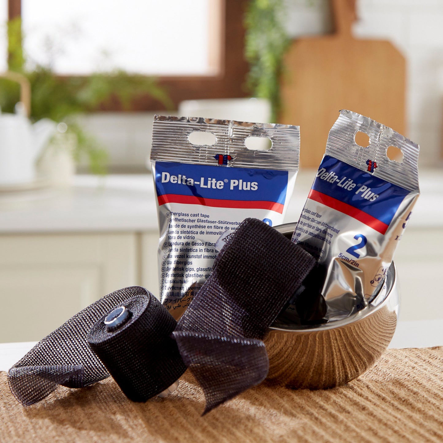 Delta-Lite® Plus Cast Tape 2 Inch X 12 Foot Fiberglass / Resin Black (653379_BX)
