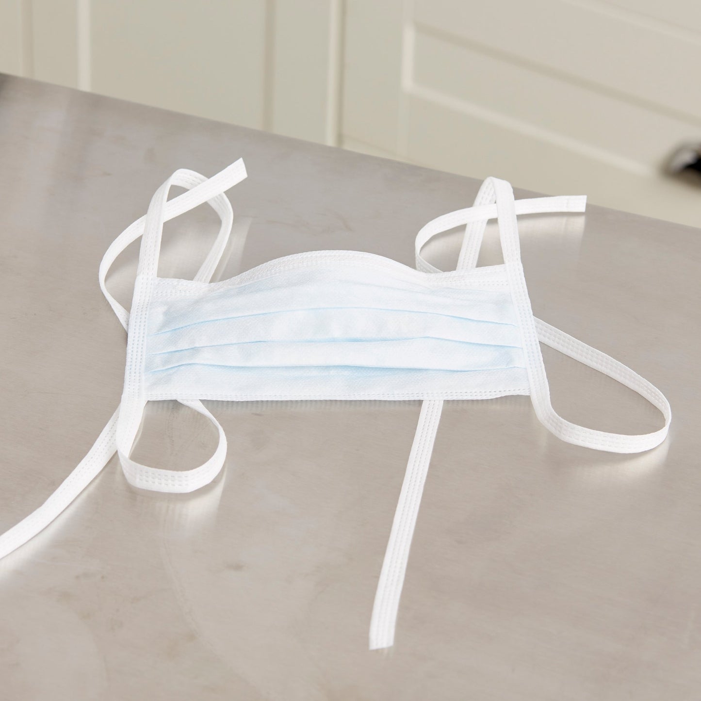 McKesson Surgical Mask ASTM Level 1 Tie Closure One Size Fits Most (206484_EA)