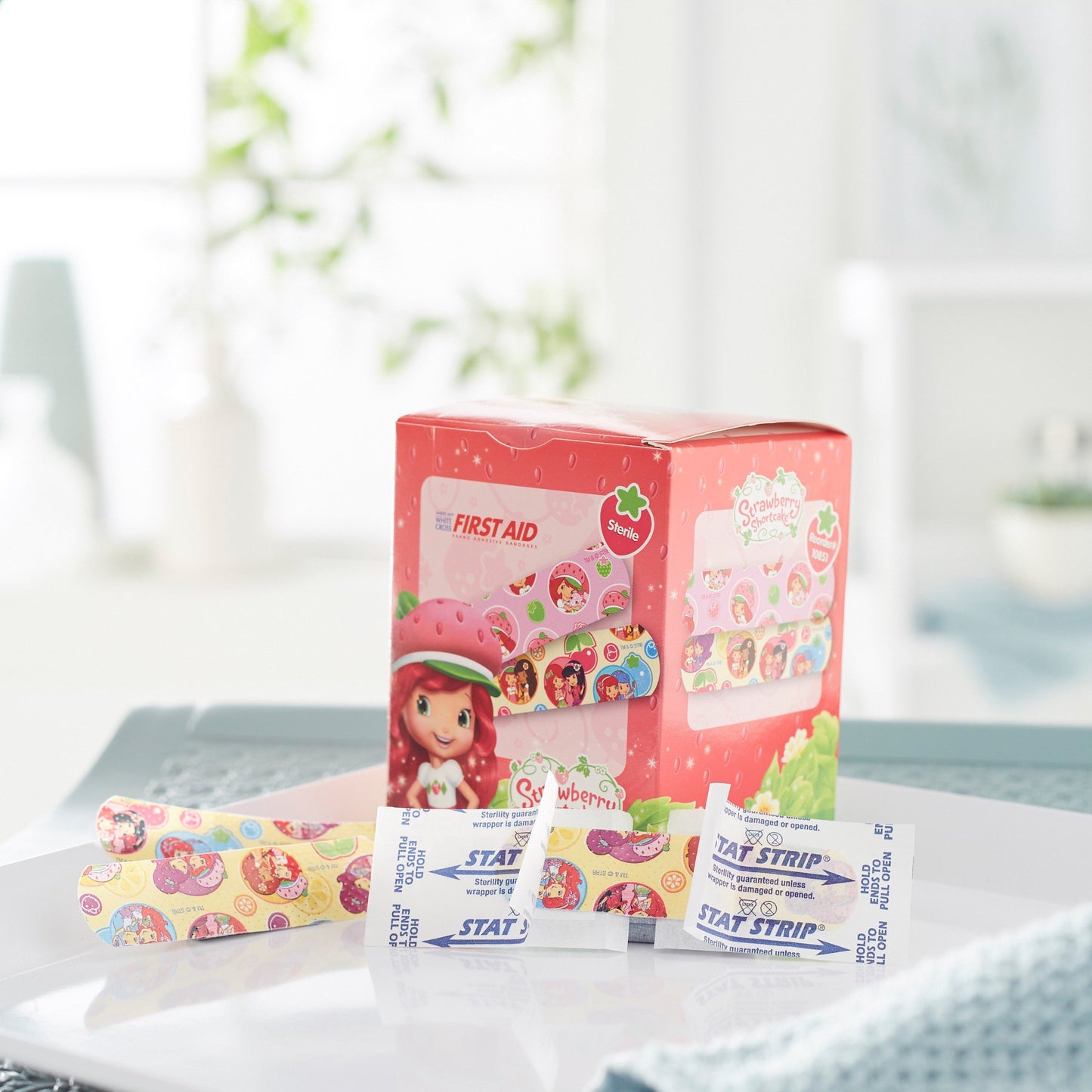 American® White Cross Stat Strip® Adhesive Strip 3/4 X 3 Inch Plastic Rectangle Kid Design (Strawberry Shortcake) Sterile (980580_BX)