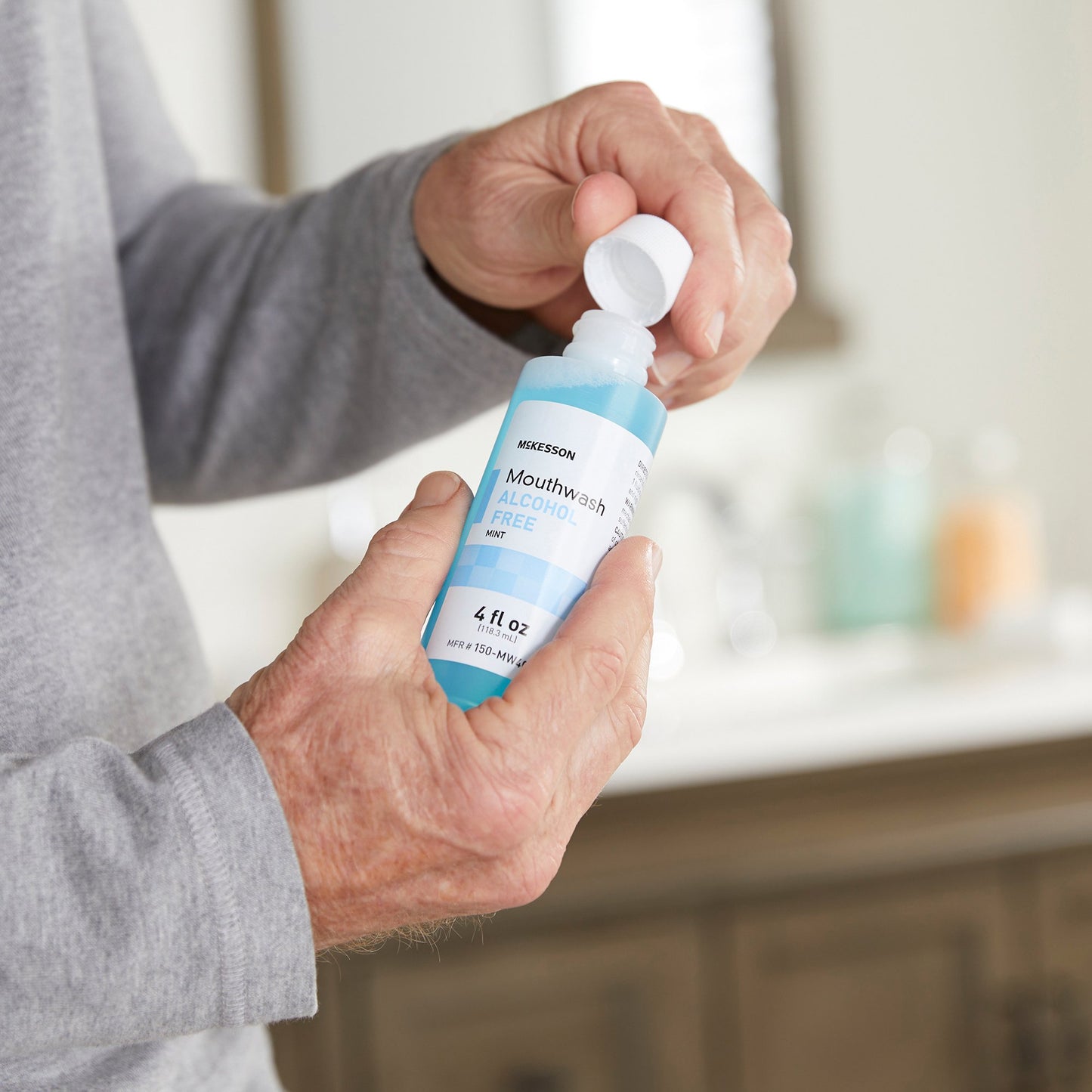 McKesson Mouthwash 4 oz. Mint Flavor (993760_CS)
