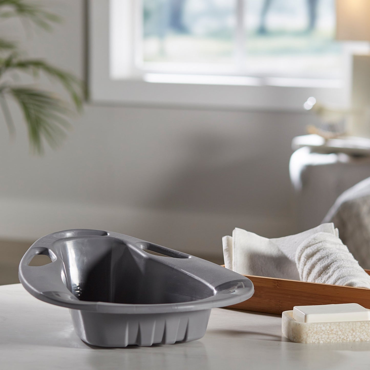 McKesson Stackable Bedpan Graphite 2 Quart / 1893 mL (1028130_EA)