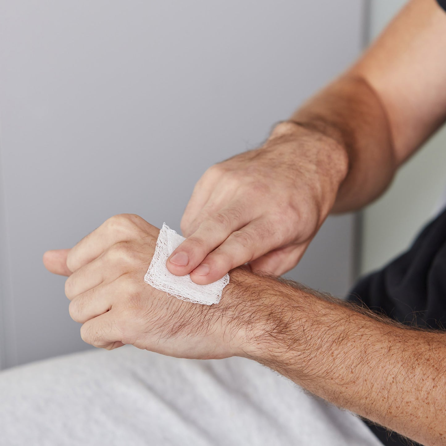 CareStock™ Gauze Sponge 2 X 2 Inch 8-Ply Sterile 2 per Pack (1242203_CS)