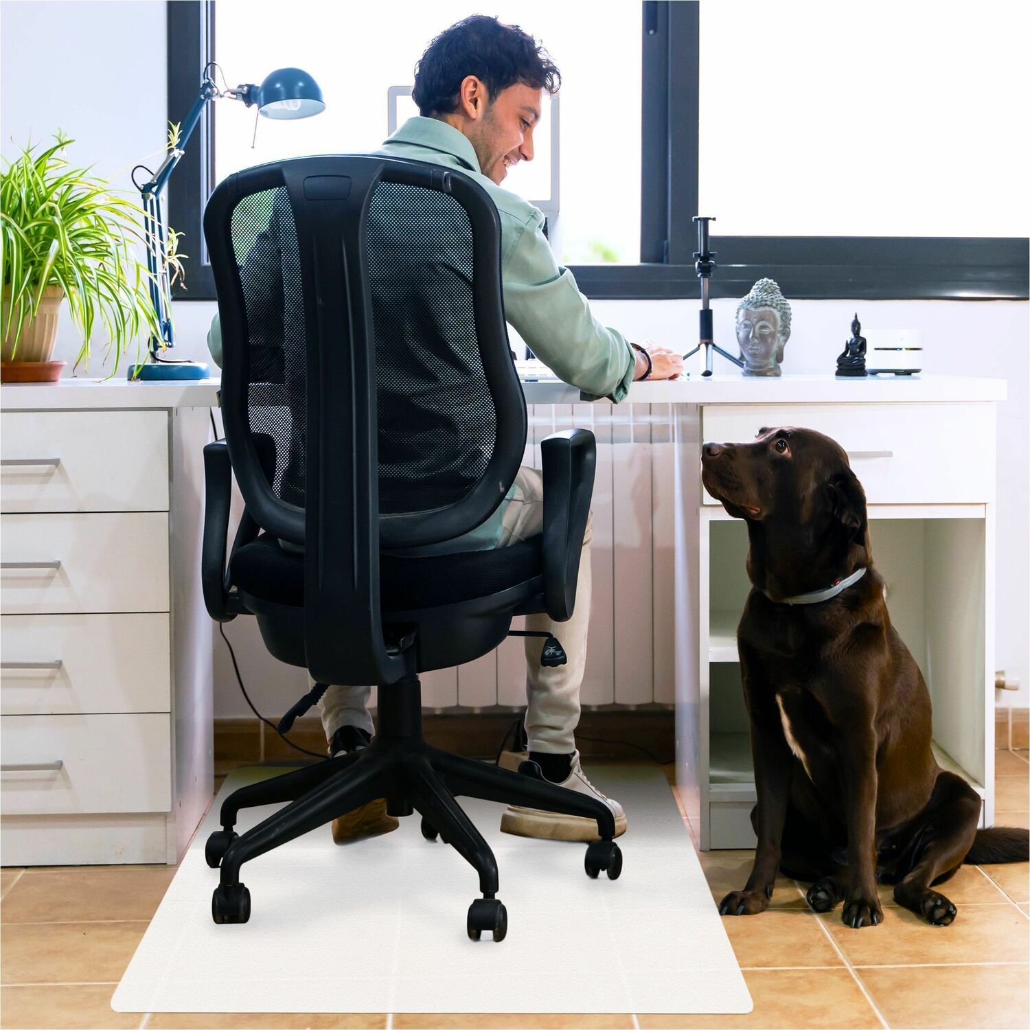 floortex-revolutionmat-chairmat-hard-floor-num-flrncmfllac0004_1
