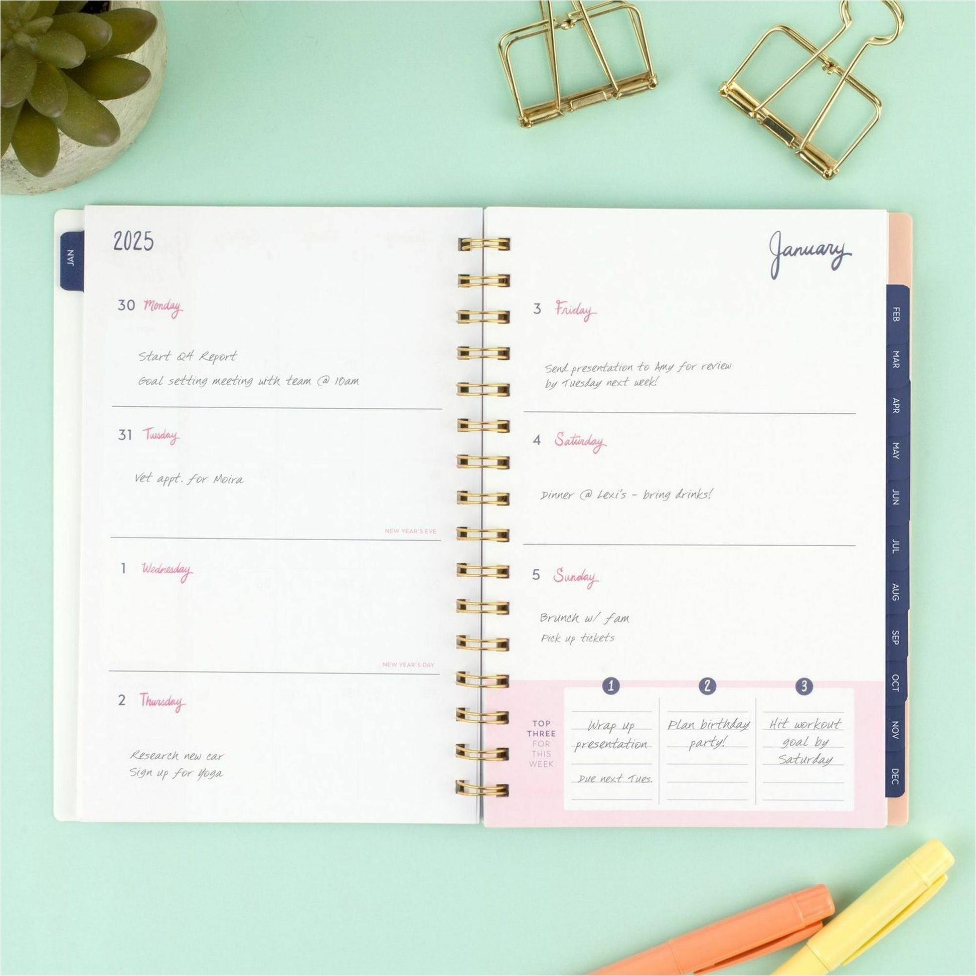 at-a-glance-ettavee-weekly-monthly-planner-12-month-january-december-aagev21200_5