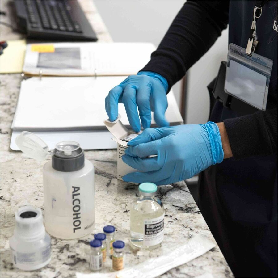 Ammex Nitrile Powder-Free Exam Gloves, Medium, 100/Box (AMXACNPF44100)