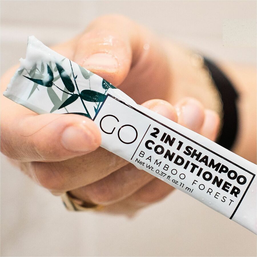 Go Essentials Travel-Size 2-in-1 Shampoo/Conditioner Packets, Fresh Clean, Bamboo Forest Scent, 0.4 fl oz, 250/Pack (GMHSC250)