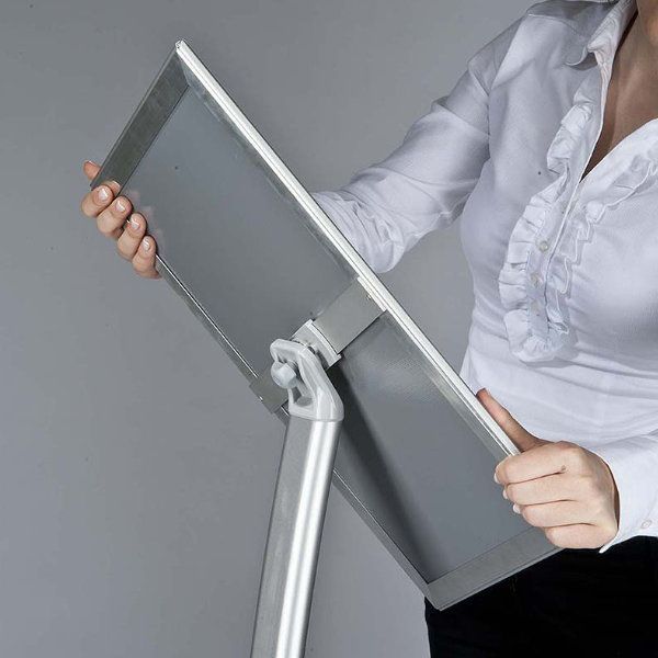 curved-sign-holder-11-x-17-poster-size-silver-landscape-portrait-position-ucumbn0517x2000_7