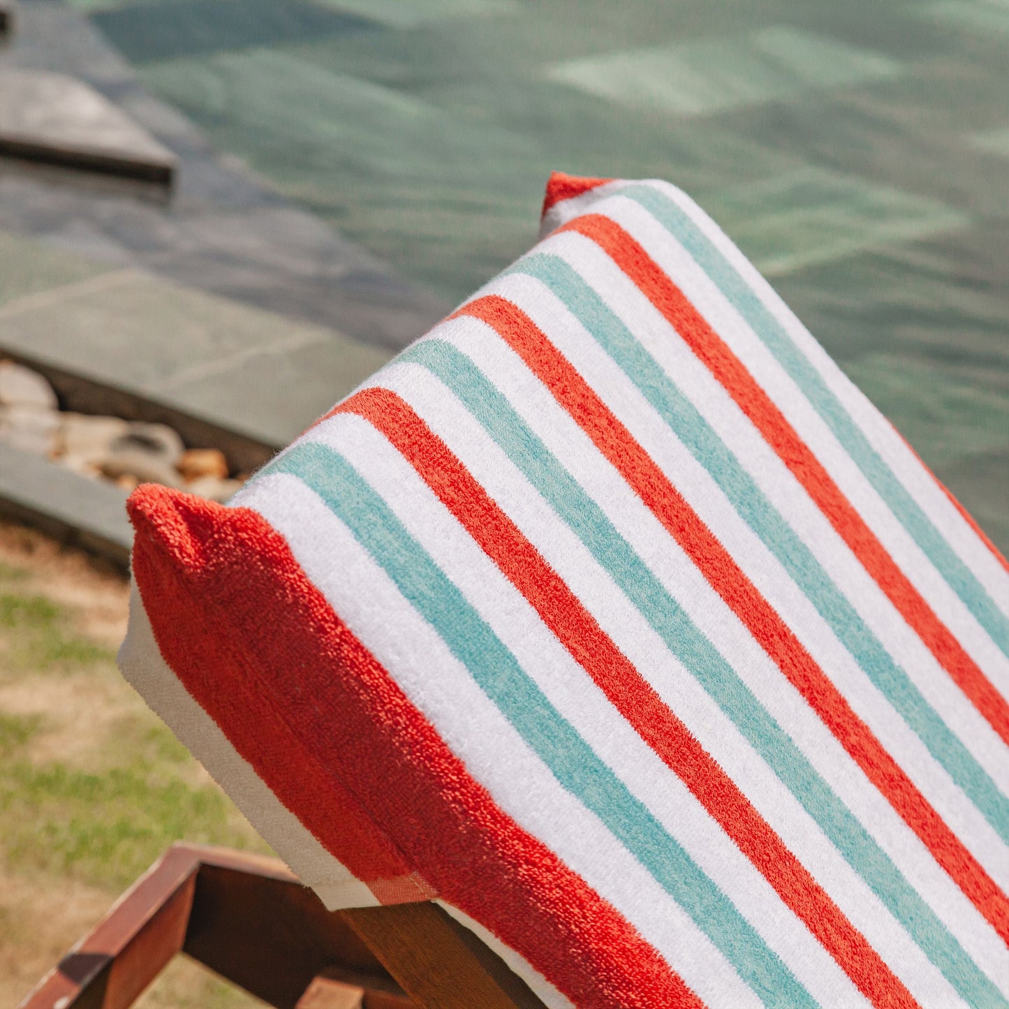 Hospeco® Cabo Cabana Chaise Cover 30x85 Red/Blue, 12/Case (HOSCC-CC-OR-BL-CS)