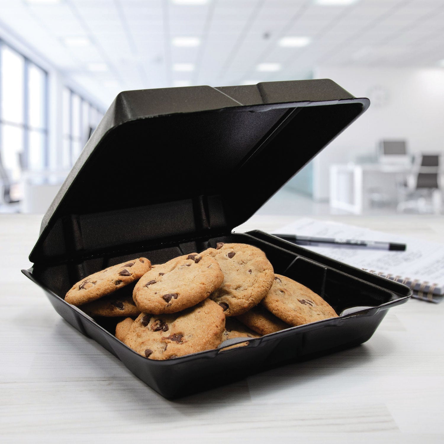 dart-r-insulated-foam-hinged-lid-containers-9-01-x-9-4-x-3-1-black-100-bag-2-bags-carton-200-containers-carton-dcc90htpfb1r_4