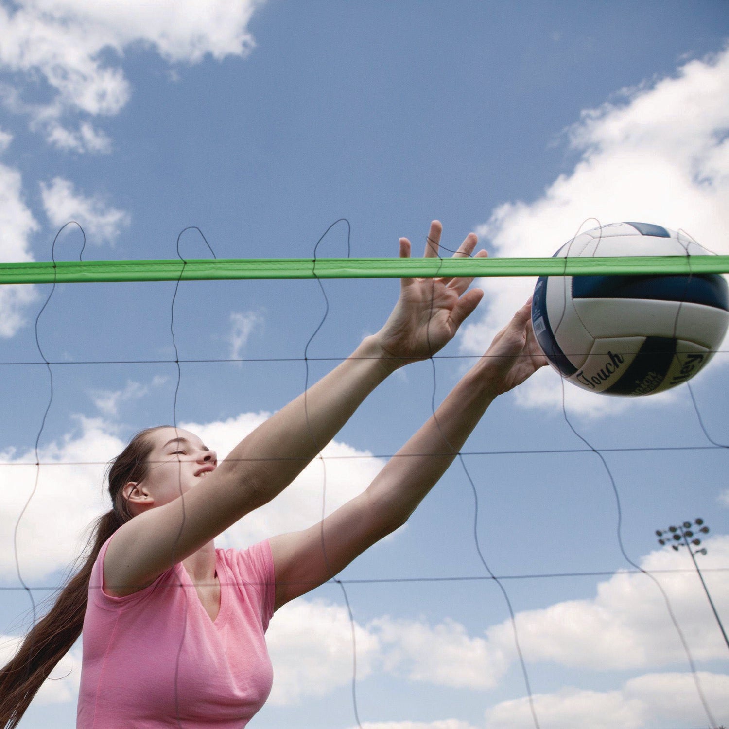 champion-sports-deluxe-volleyball-set-official-size-volleyball-volleyball-net-csivbset_6