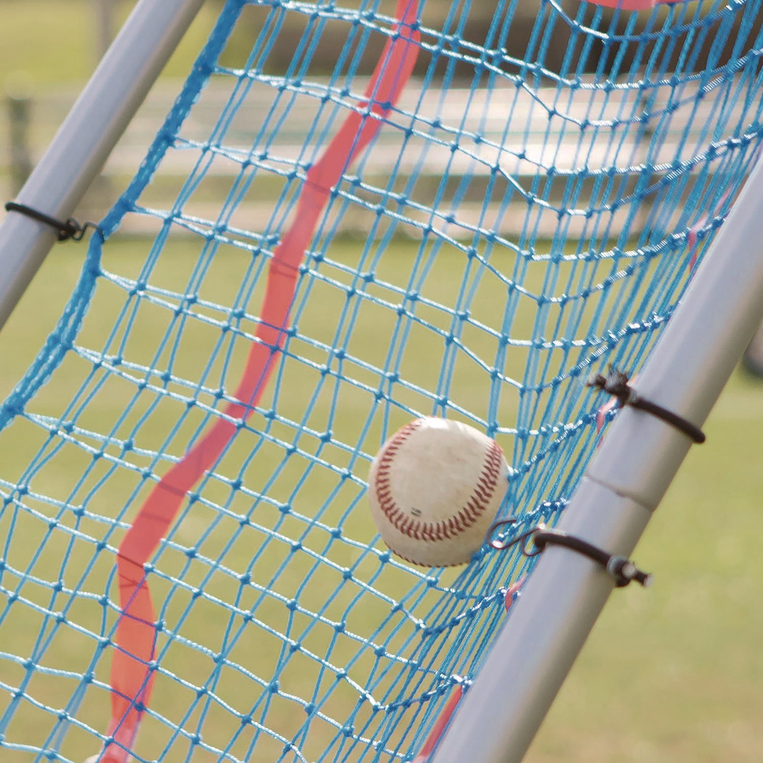 champion-sports-multi-sport-pitch-back-screen-72-x-42-1-25-dia-frame-csibn4272_8