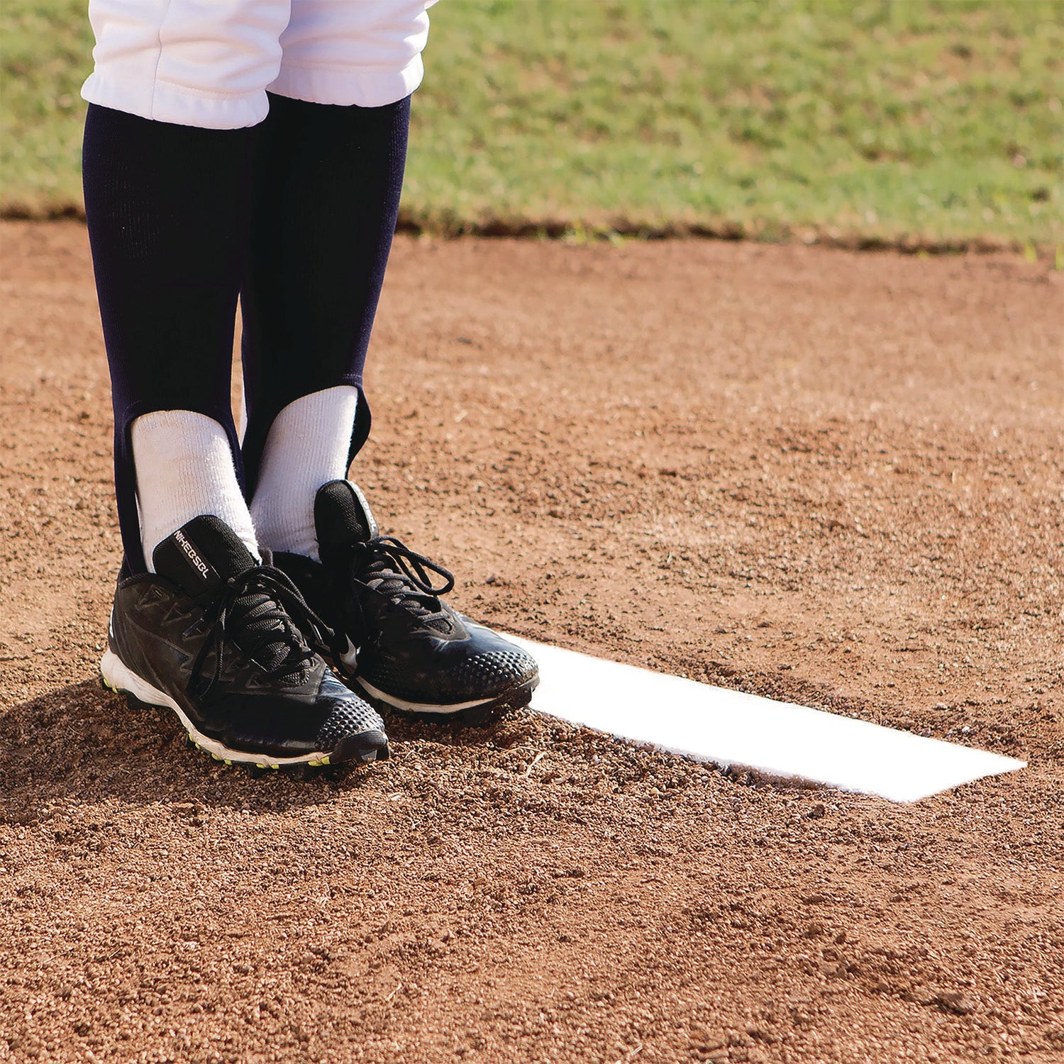 champion-sports-4-way-youth-pitchers-box-18-x-4-csibh71_6