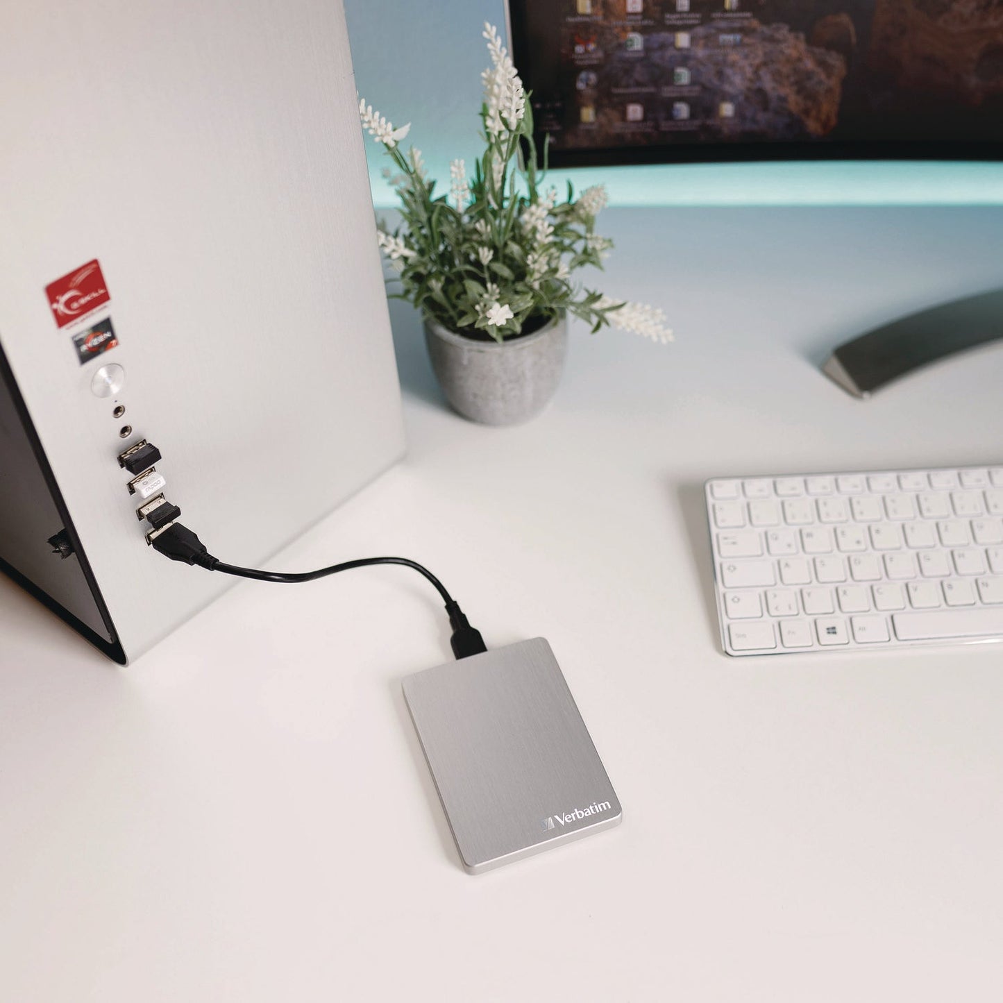 verbatim-store-n-go-alu-slim-portable-hard-drive-1-tb-usb-3-2-gen-1-silver-ver53663_6