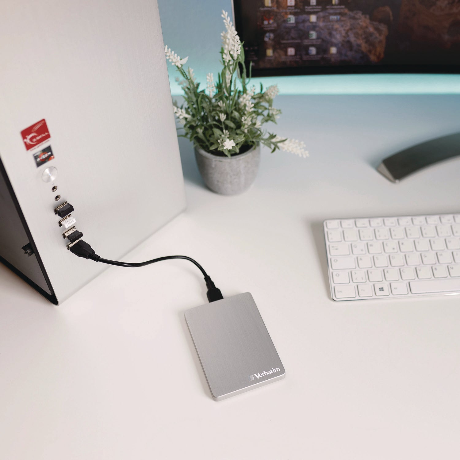 verbatim-store-n-go-alu-slim-portable-hard-drive-1-tb-usb-3-2-gen-1-silver-ver53663_6