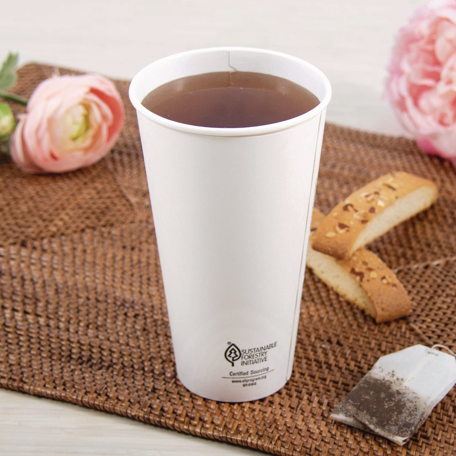 solo-thermoguard-insulated-paper-hot-cups-20-oz-white-sustainable-forest-design-600-carton-sccdwtg20w_5