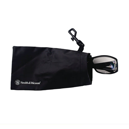 smith-wesson®-safety-glasses-carrying-pouch-with-belt-clip-4-25-x-0-25-x-4-25-black-12-carton-ans19941_3