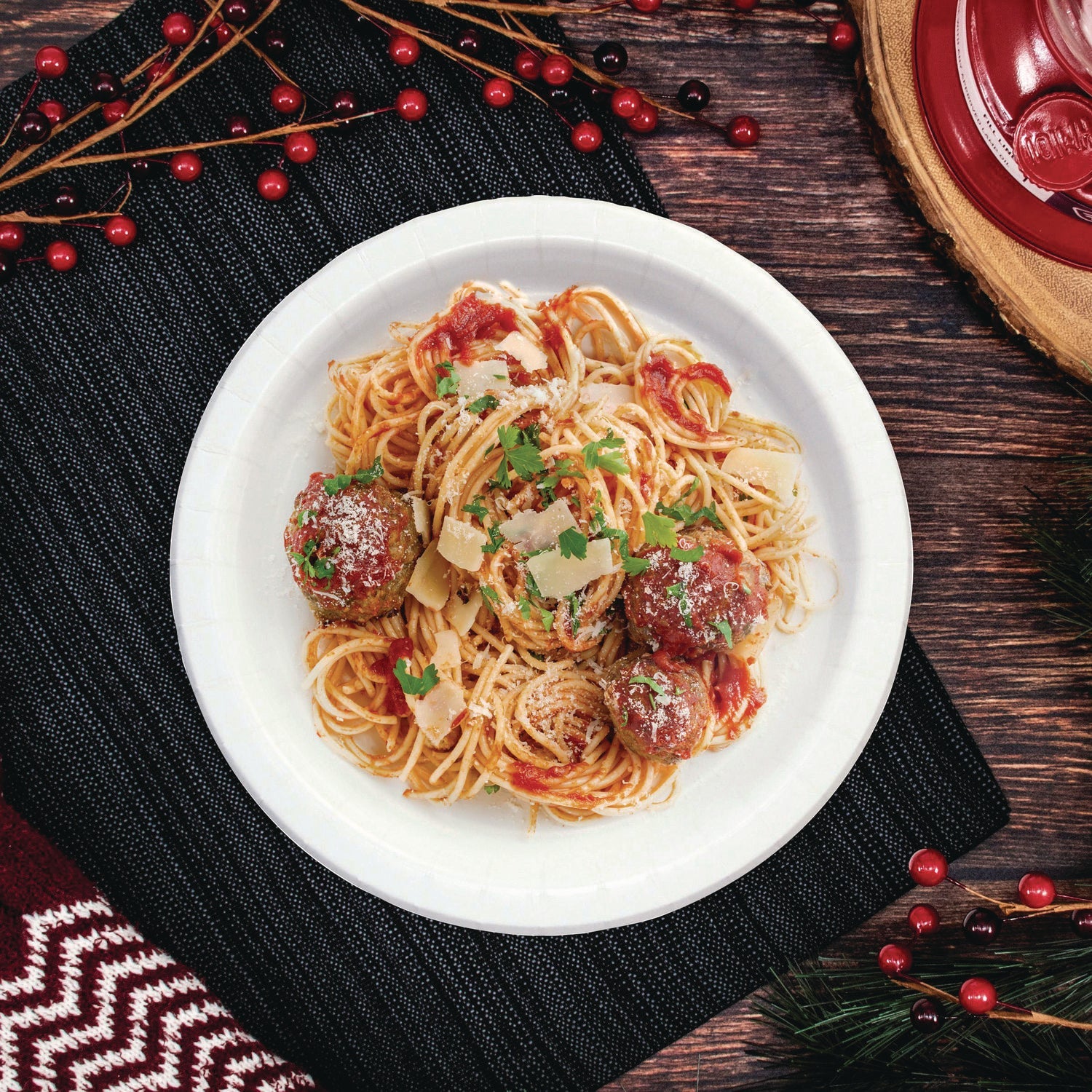 solo-r-compostable-paper-dinnerware-proplanet-seal-plate-9-dia-white-250-carton-sccofmp9planet_6