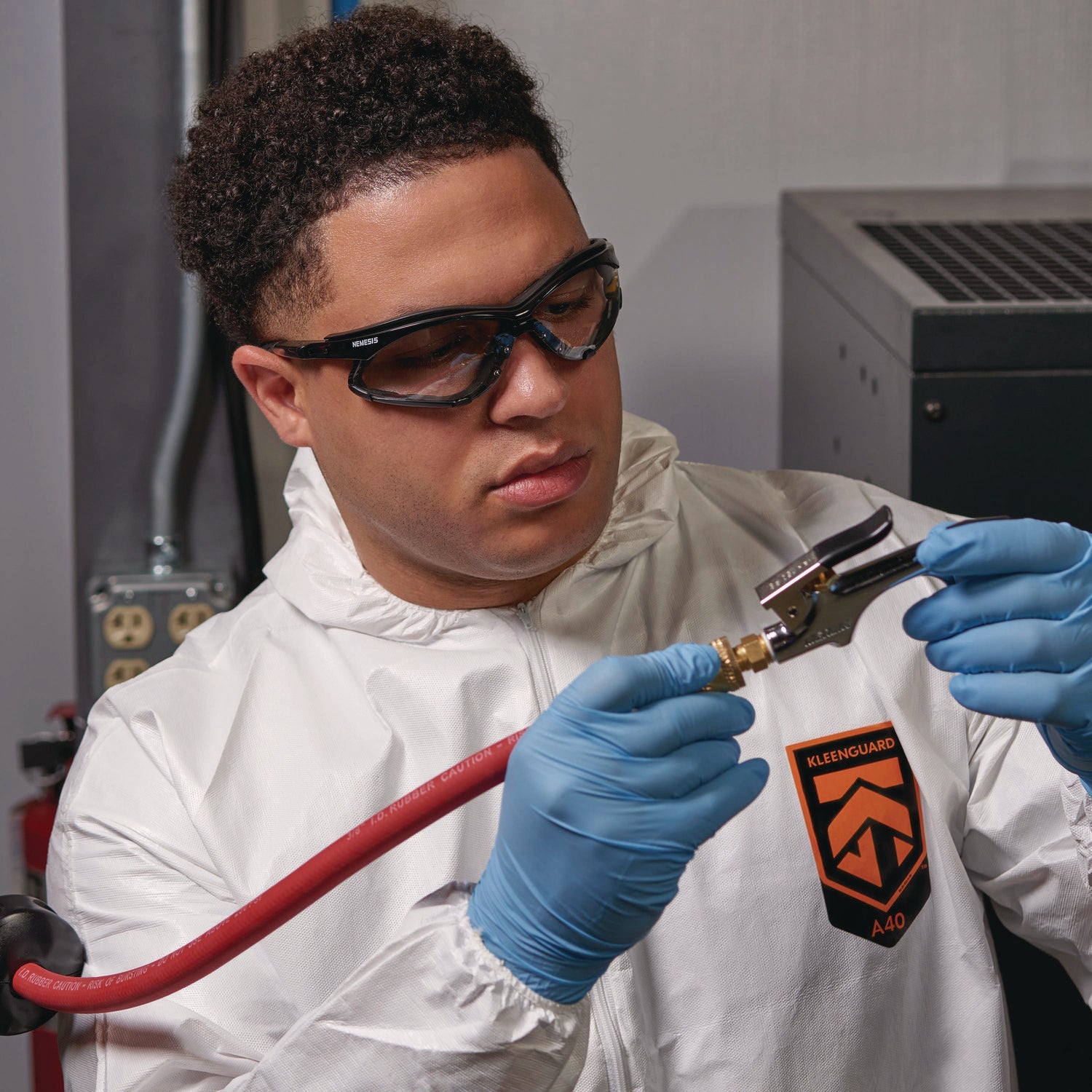 kleenguard-nemesis-foam-gasket-attachable-eyewear-accessory-black-24-carton-kcc55957_3