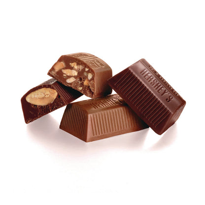 hershey-r-s-nuggets-party-pack-assorted-31-5-oz-bag-hrs2411693_3